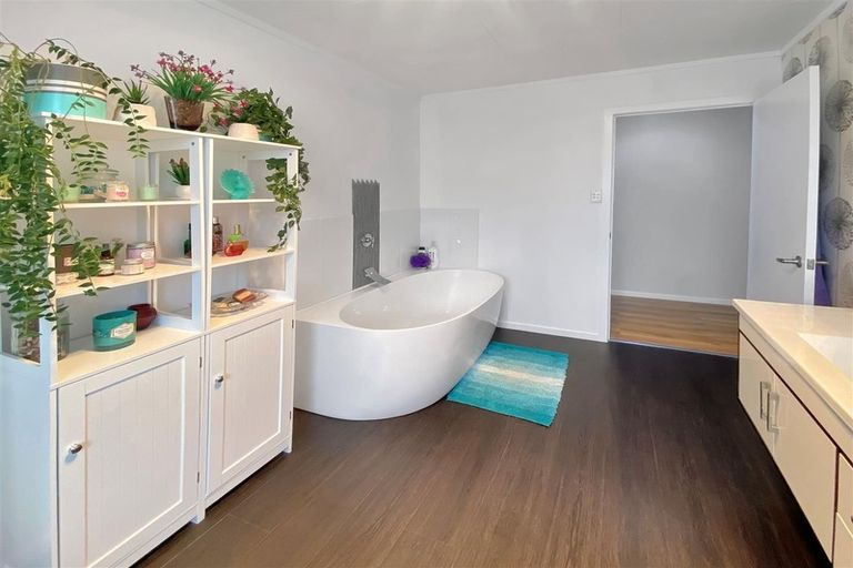 Photo of property in 308 Clayton Road, Pukehangi, Rotorua, 3015