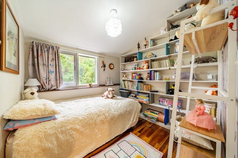 Photo of property in 5 Paton Street, Maymorn, Upper Hutt, 5018