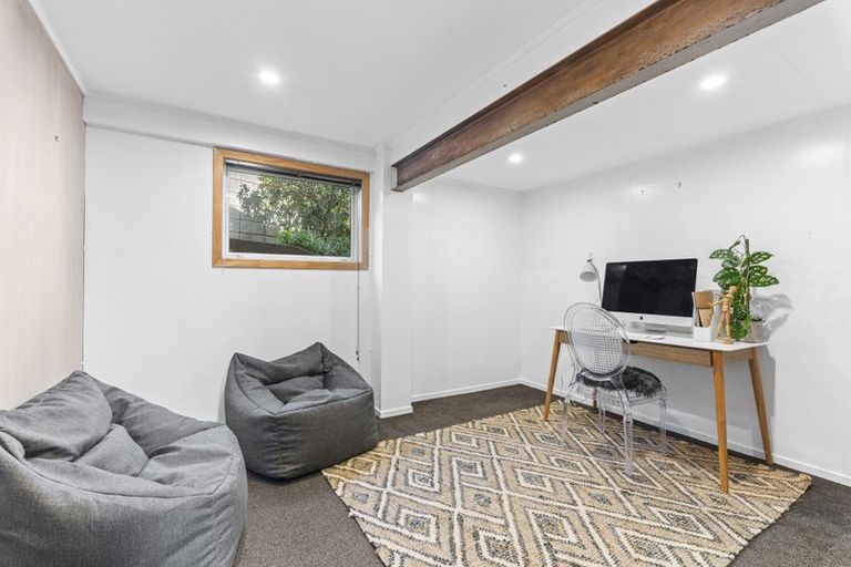 Photo of property in 15 Mclean Street, Strandon, New Plymouth, 4312