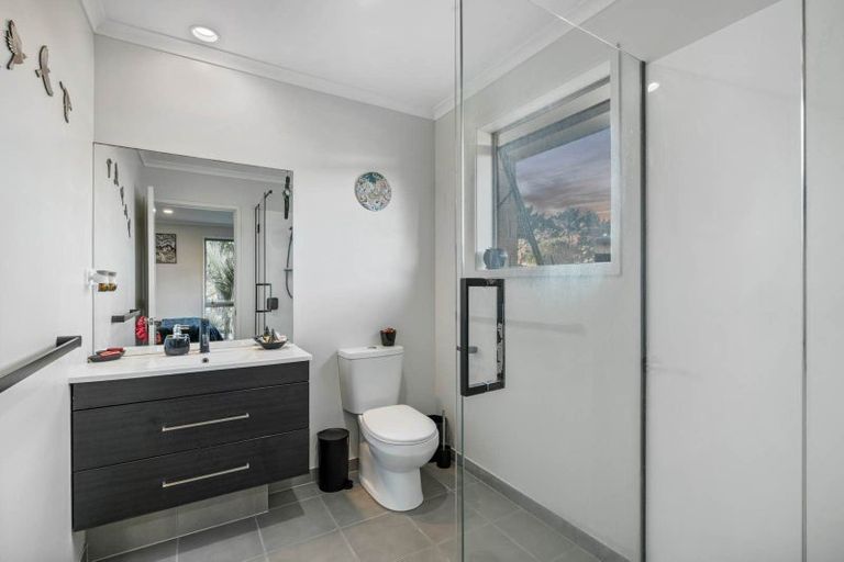 Photo of property in 296a Oaia Road, Muriwai, Waimauku, 0881