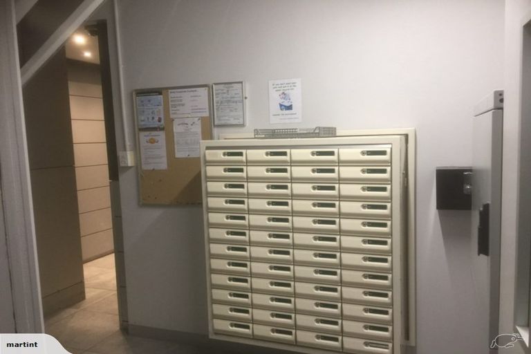 Photo of property in Gerondis Bldg Apartments, 207/60 Willis Street, Wellington Central, Wellington, 6011