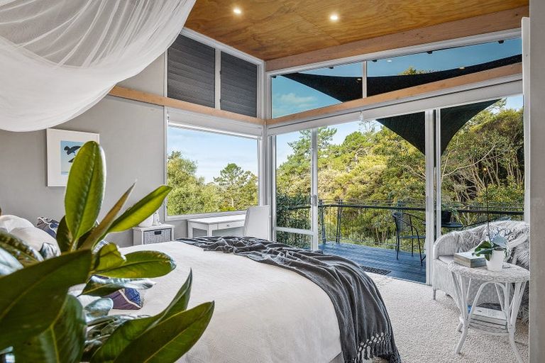 Photo of property in 361h Paremoremo Road, Paremoremo, Auckland, 0632