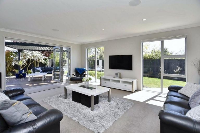 Photo of property in 53 Lakewood Drive, Burwood, Christchurch, 8083