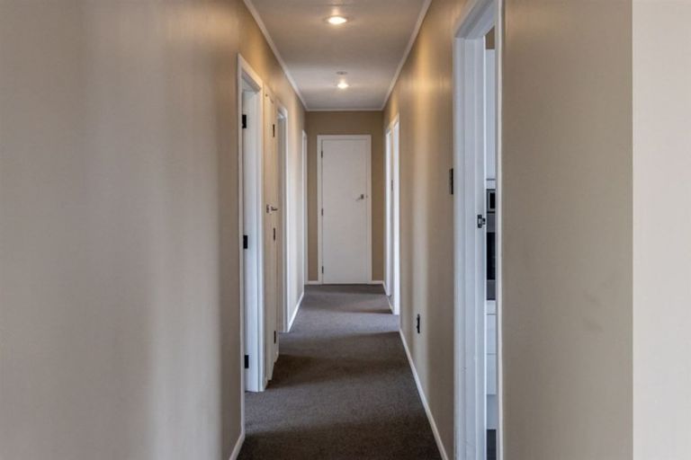 Photo of property in 40 Apollo Parade, Milson, Palmerston North, 4414