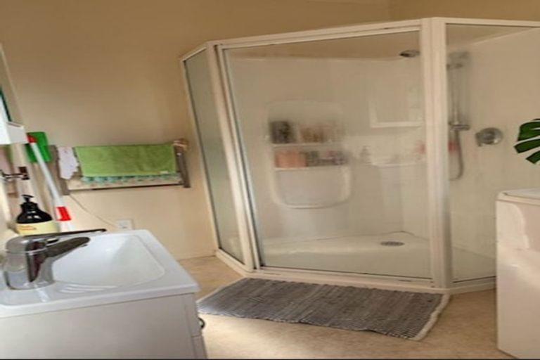 Photo of property in 100 Quebec Street, Kingston, Wellington, 6021