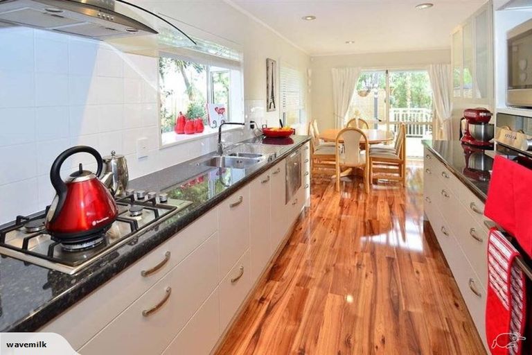 Photo of property in 94 Unsworth Drive, Unsworth Heights, Auckland, 0632