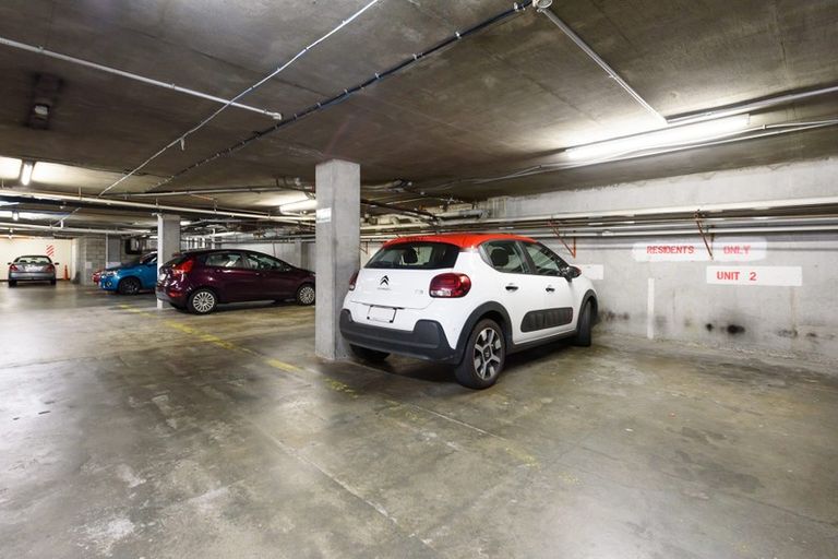 Photo of property in 5/17 Adelaide Road, Mount Cook, Wellington, 6021