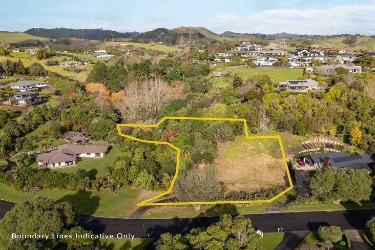 Photo of property in 12 Oceana Drive, Welcome Bay, Tauranga, 3175