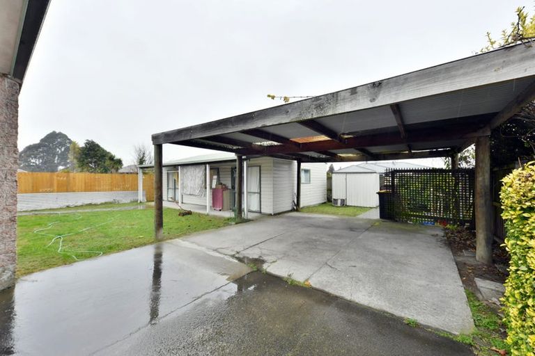 Photo of property in 39 Kathleen Crescent, Hornby, Christchurch, 8042