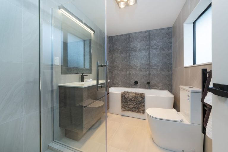 Photo of property in 70 Thomas Road, Flat Bush, Auckland, 2019