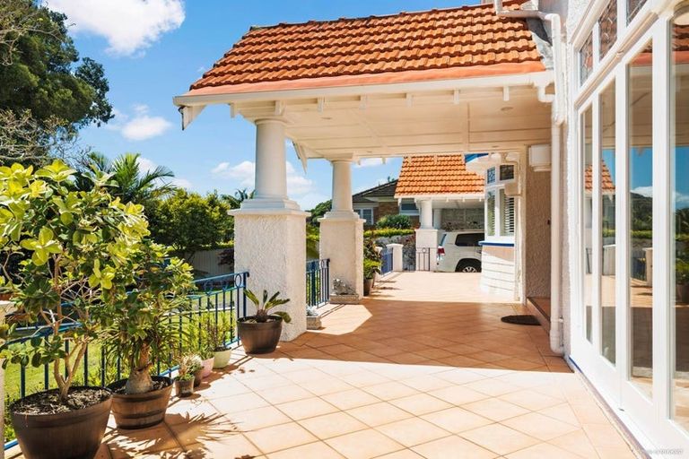 Photo of property in 108 Kitchener Road, Milford, Auckland, 0620