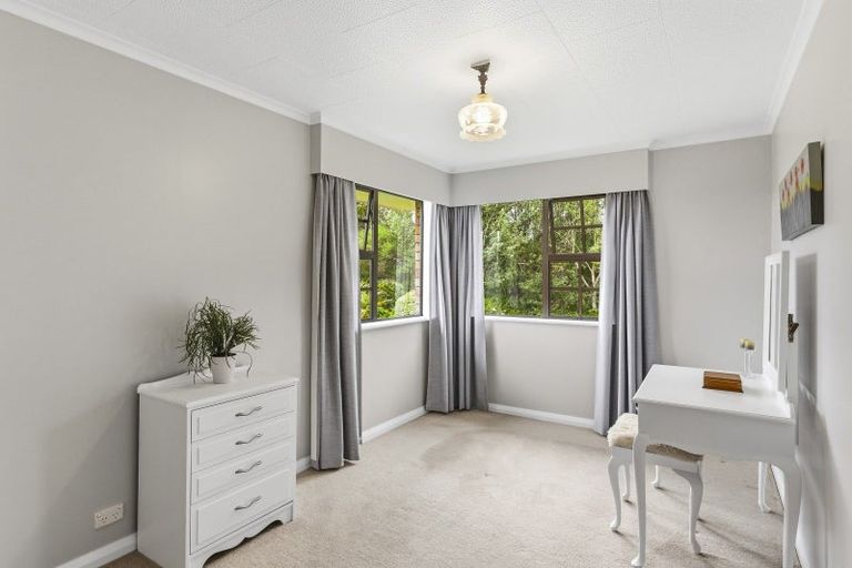 Photo of property in 15 Koputaroa Road, Levin, 5575