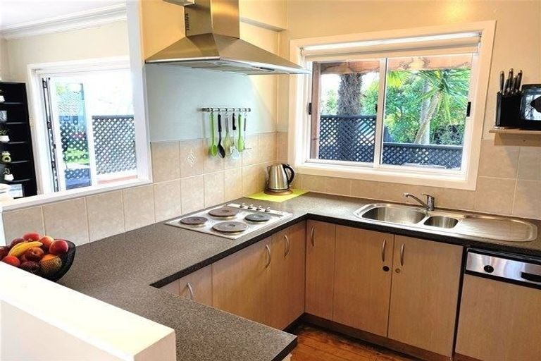 Photo of property in 11a View Road, Papakura, 2110