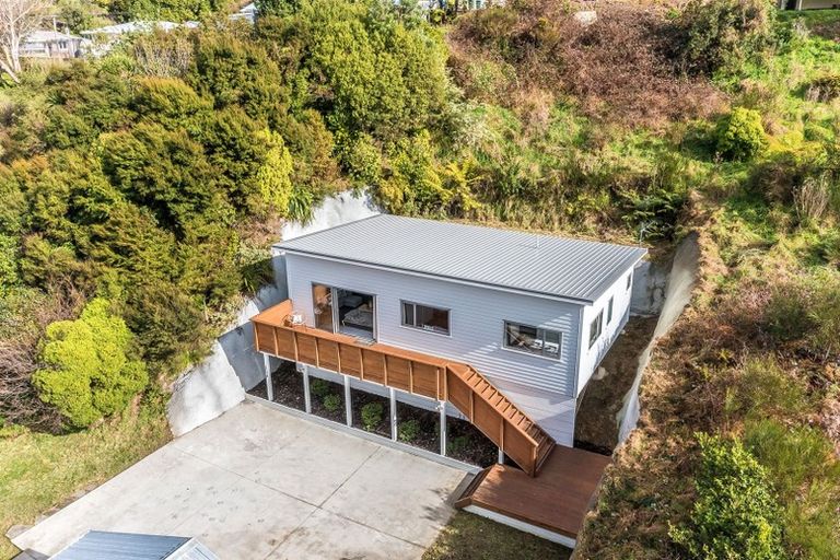 Photo of property in 177a Sievers Grove, Cannons Creek, Porirua, 5024