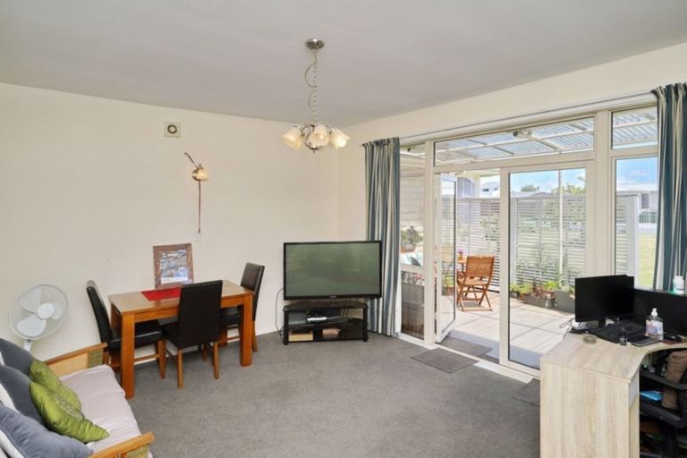 Photo of property in 25 Sneyd Street, Kaiapoi, 7630