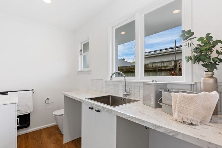 Photo of property in 1/169 Kendal Avenue, Burnside, Christchurch, 8053