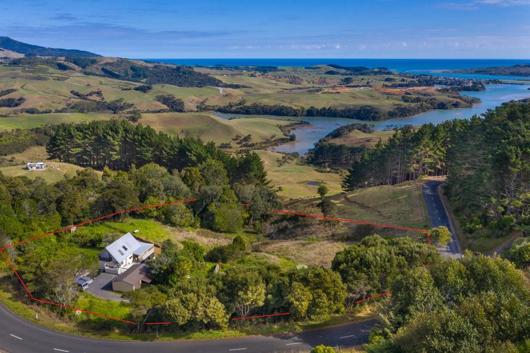 Property details for 120 Maungatawhiri Road, Raglan, 3295