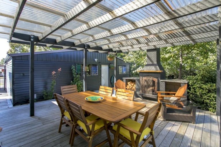 Photo of property in 4 Milverton Avenue, Hokowhitu, Palmerston North, 4410