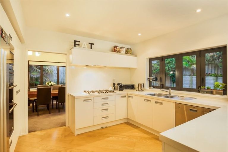 Photo of property in 2 Bovill Way, Tuakau, 2121