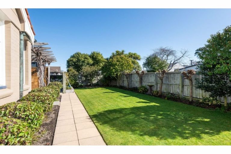 Photo of property in 22b Browns Road, St Albans, Christchurch, 8014
