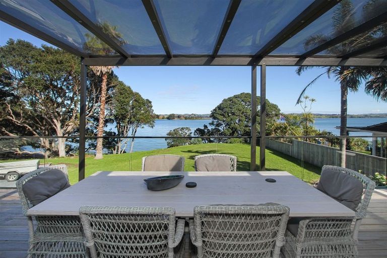 Photo of property in 100 Wharf Road, Clarks Beach, Pukekohe, 2679