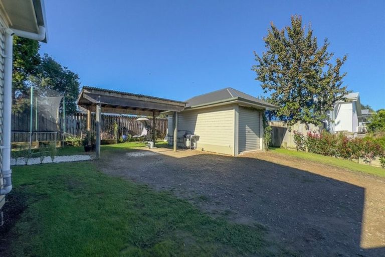 Photo of property in 16 Goodwin Street, Tirau, 3410