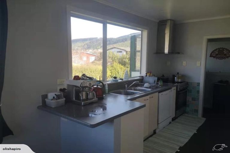 Photo of property in 35a Ranui Terrace, Tawa, Wellington, 5028