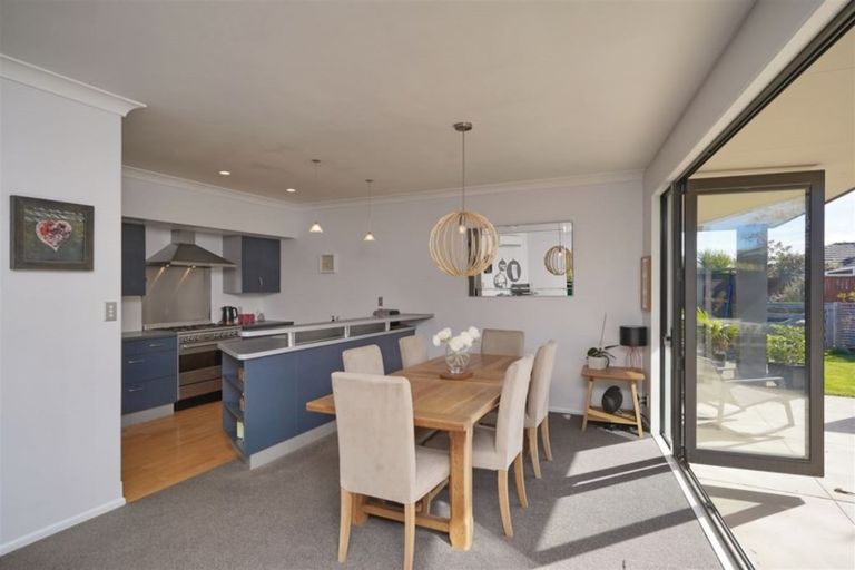 Photo of property in 11 Mcmahon Drive, Aidanfield, Christchurch, 8025