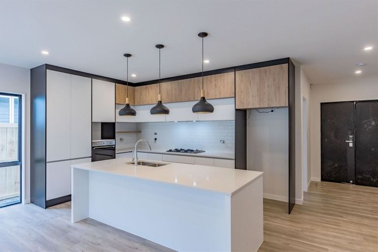 Photo of property in 7 Vintry Drive, Kumeu, 0810