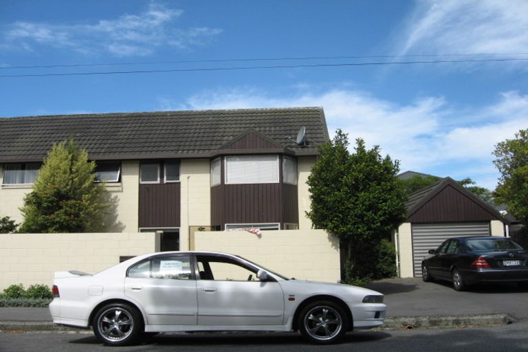 Photo of property in 2/38a Jacksons Road, Merivale, Christchurch, 8014