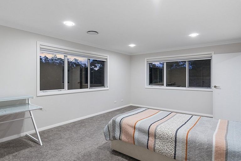 Photo of property in 61 Bernard Magnus Lane, Greenhithe, Auckland, 0632