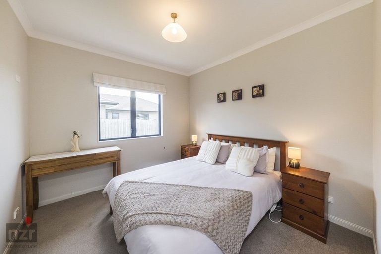 Photo of property in 6 Stonebridge Heights, Feilding, 4702