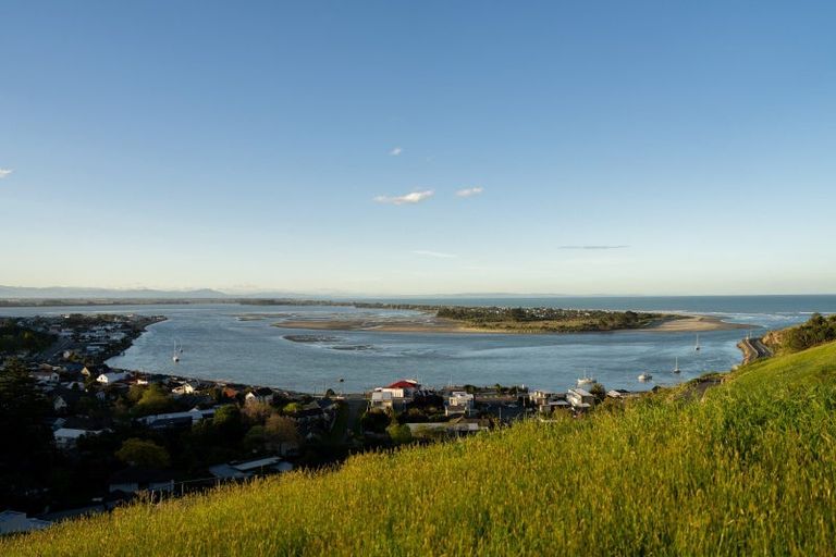 Photo of property in 4 Emily Heights, Moncks Bay, 8081