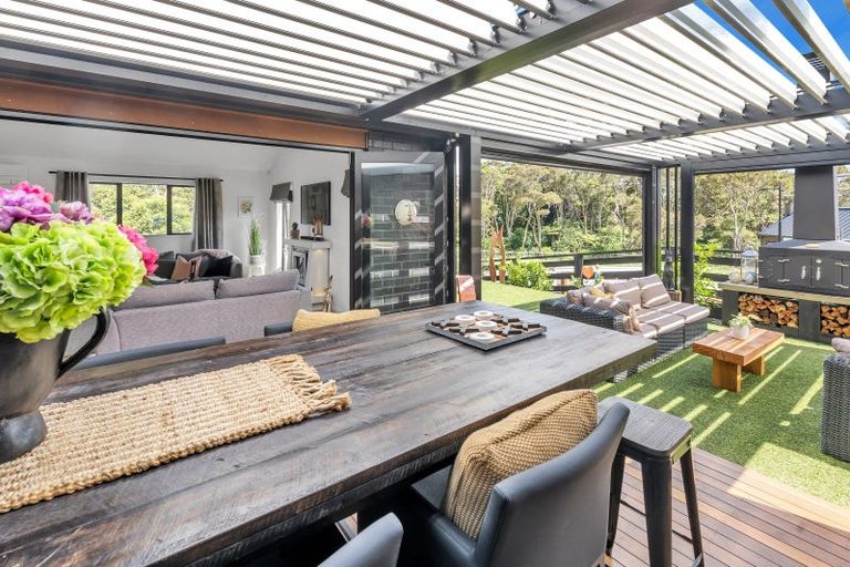 Photo of property in 3 Hirere Road, Whitford, Howick, 2571