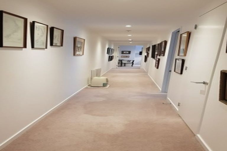 Photo of property in Portal Apartments, 6b/42 Cable Street, Te Aro, Wellington, 6011