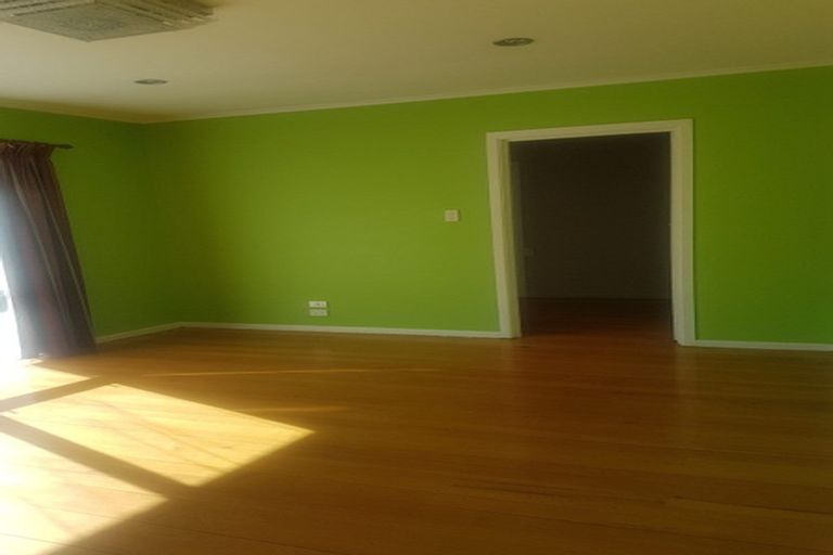 Photo of property in 22 Thompson Terrace, Manurewa, Auckland, 2102