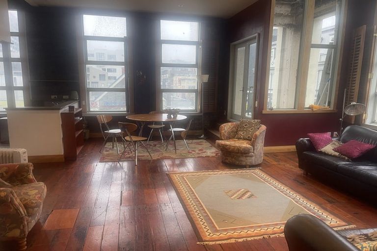 Photo of property in Sta Travel Flats, 3/130 Cuba Street, Te Aro, Wellington, 6011