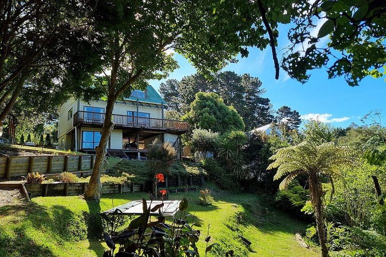 Photo of property in 35 Commins Road, Onerahi, Whangarei, 0110