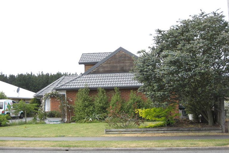 Photo of property in 67 Forest Drive, Parklands, Christchurch, 8083