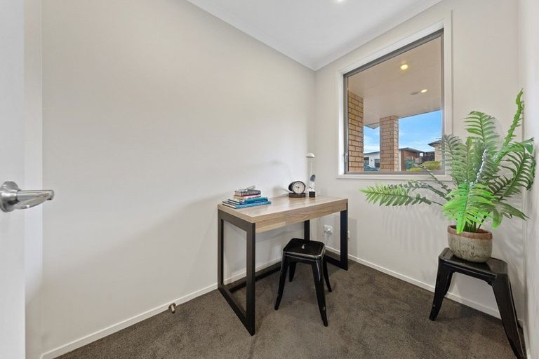 Photo of property in 19 Kilbryde Crescent, Pokeno, 2402