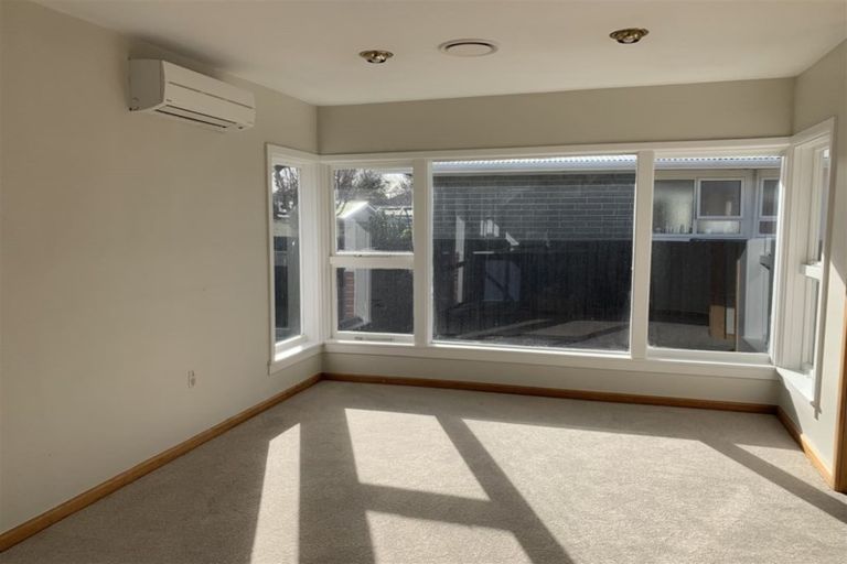 Photo of property in 8 Brent Place, Papanui, Christchurch, 8053