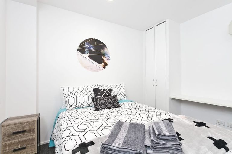 Photo of property in Harvard On Hobson Apartments, 9e/147 Hobson Street, Auckland Central, Auckland, 1010