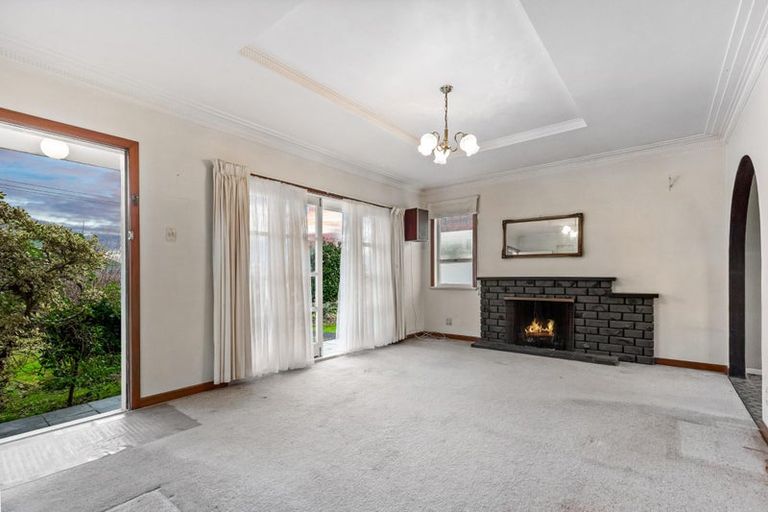 Photo of property in 7 Abbotleigh Avenue, Te Atatu Peninsula, Auckland, 0610