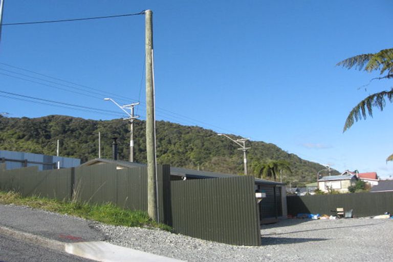 Photo of property in 17 Newcastle Street, Cobden, Greymouth, 7802