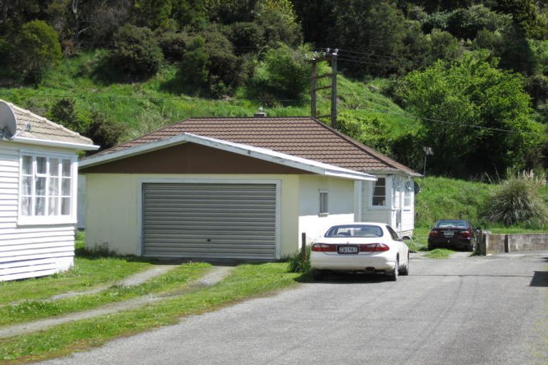 Photo of property in 128 Tipahi Street, Nelson South, Nelson, 7010