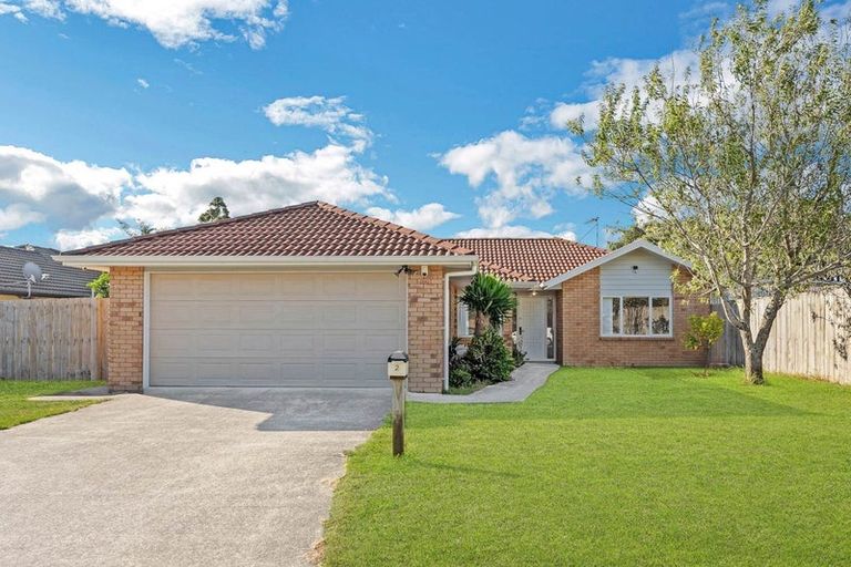 Photo of property in 2 Cathcart Close, Pukekohe, 2120
