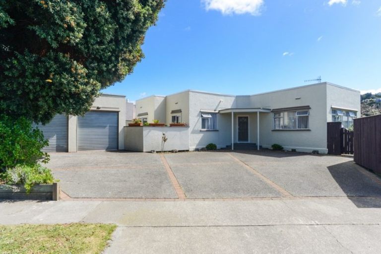 Photo of property in 2 Sanders Avenue, Marewa, Napier, 4110