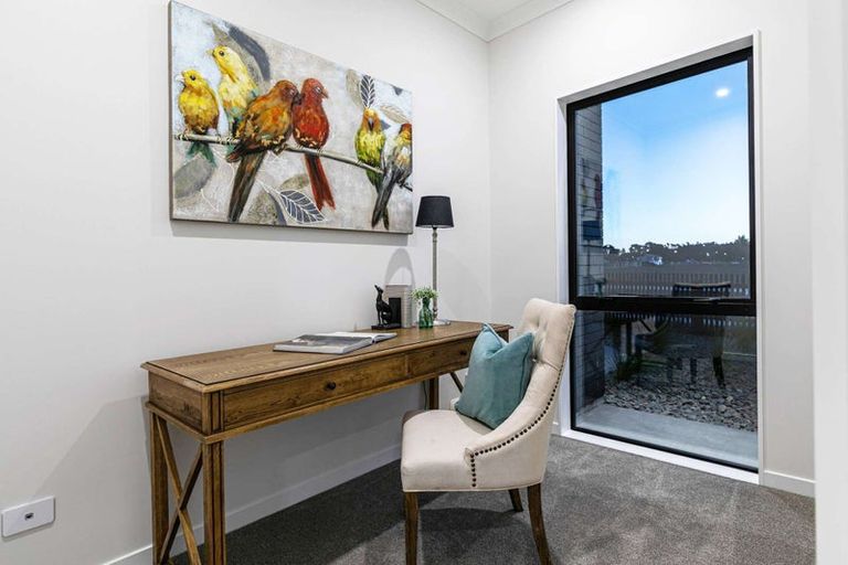 Photo of property in 20 Spark Road, Wainui, 0932