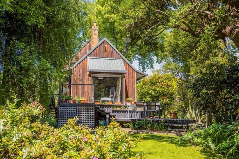 Photo of property in 88c Clyde Road, Ilam, Christchurch, 8041