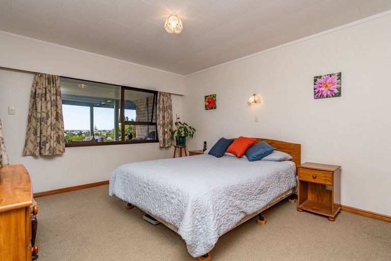 Photo of property in 11 Marsh Street, Ruakaka, 0116